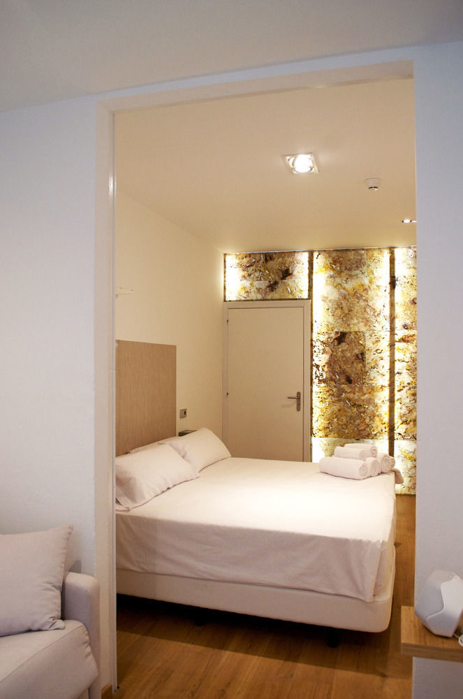 Hotel Cosmopolitan Boutique Rambla à Barcelone Extérieur photo